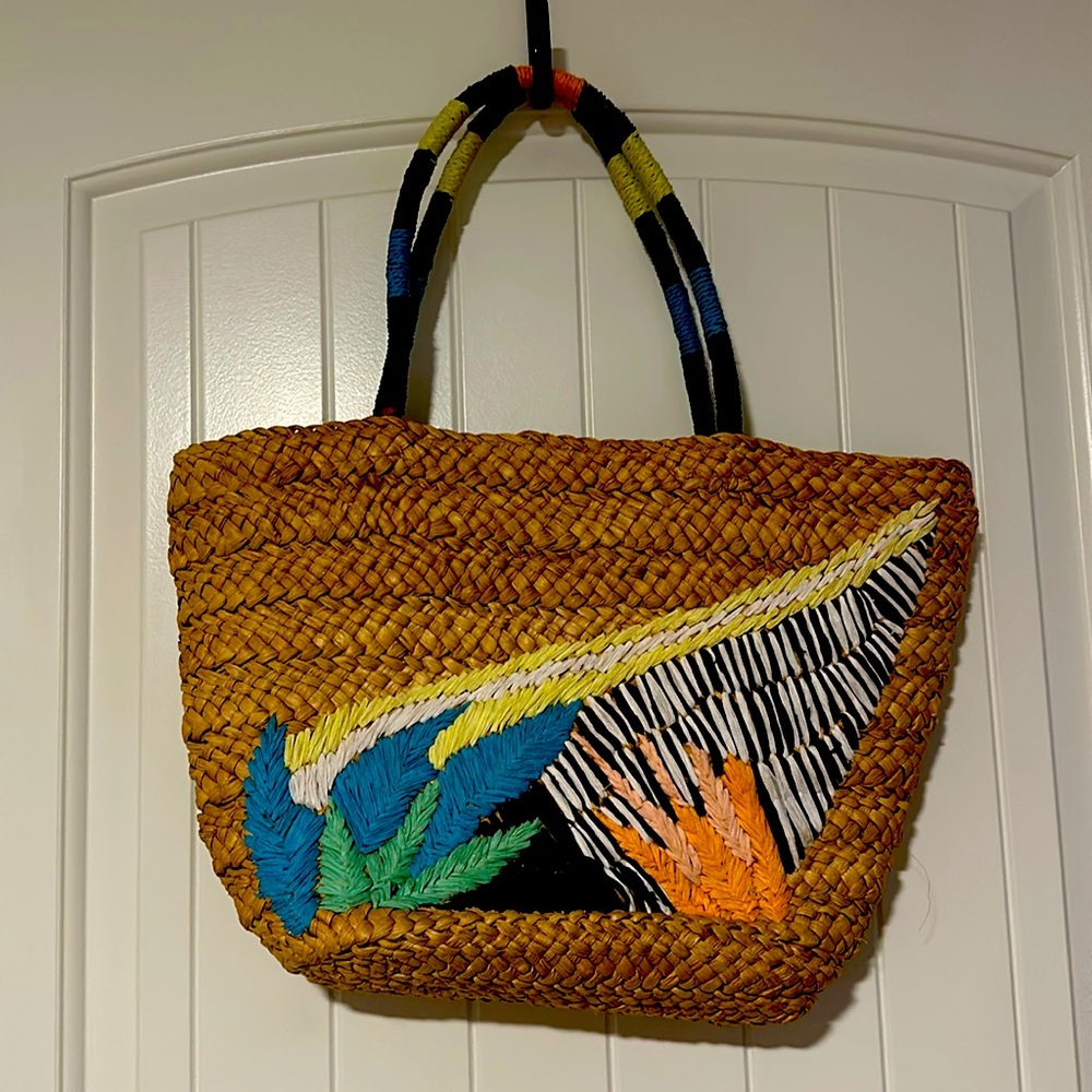 TARGET DESIGNER BEACH BAG